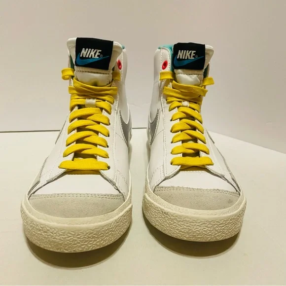 Nike Blazer Mid 77 Sneakers Shoes 4.5Y White Silver Floral Classic Casual - Picture 2 of 8